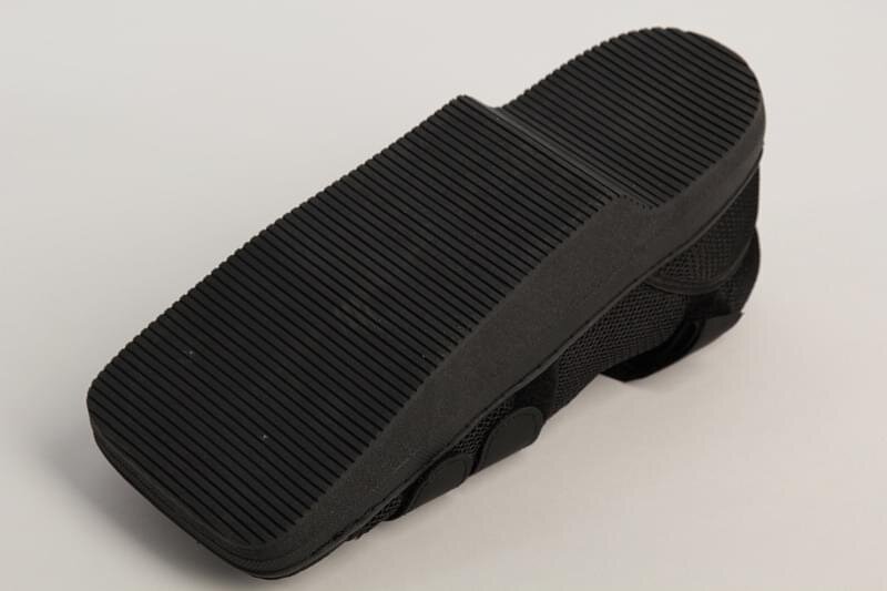 Терапевтическая послеоперационная обувь для разгрузки заднего отдела стопы Барука JX 811-01